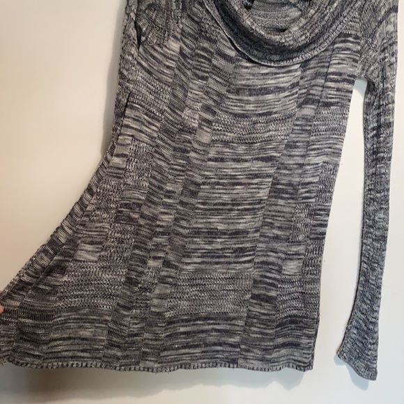 Grey cowl neck knit sweater - Picture 4 of 13